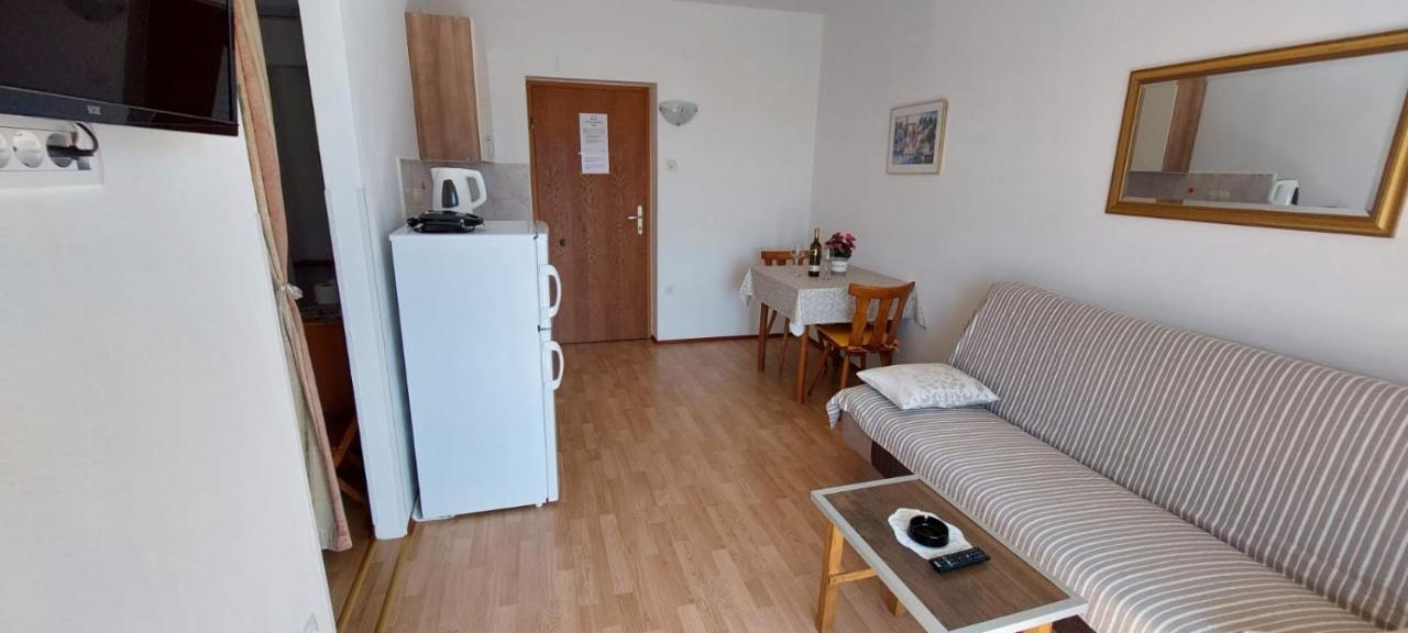 Milijana Apartments Rab ラブ エクステリア 写真